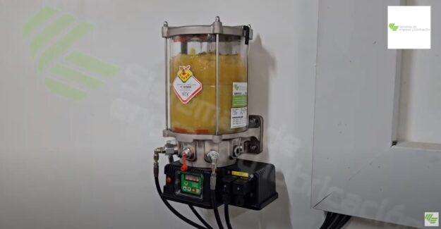 INSTALACIÓN SISTEMA DE ENGRASE AUTOMÁTICO CON TRATAMIENTO ANTI CORROSIÓN